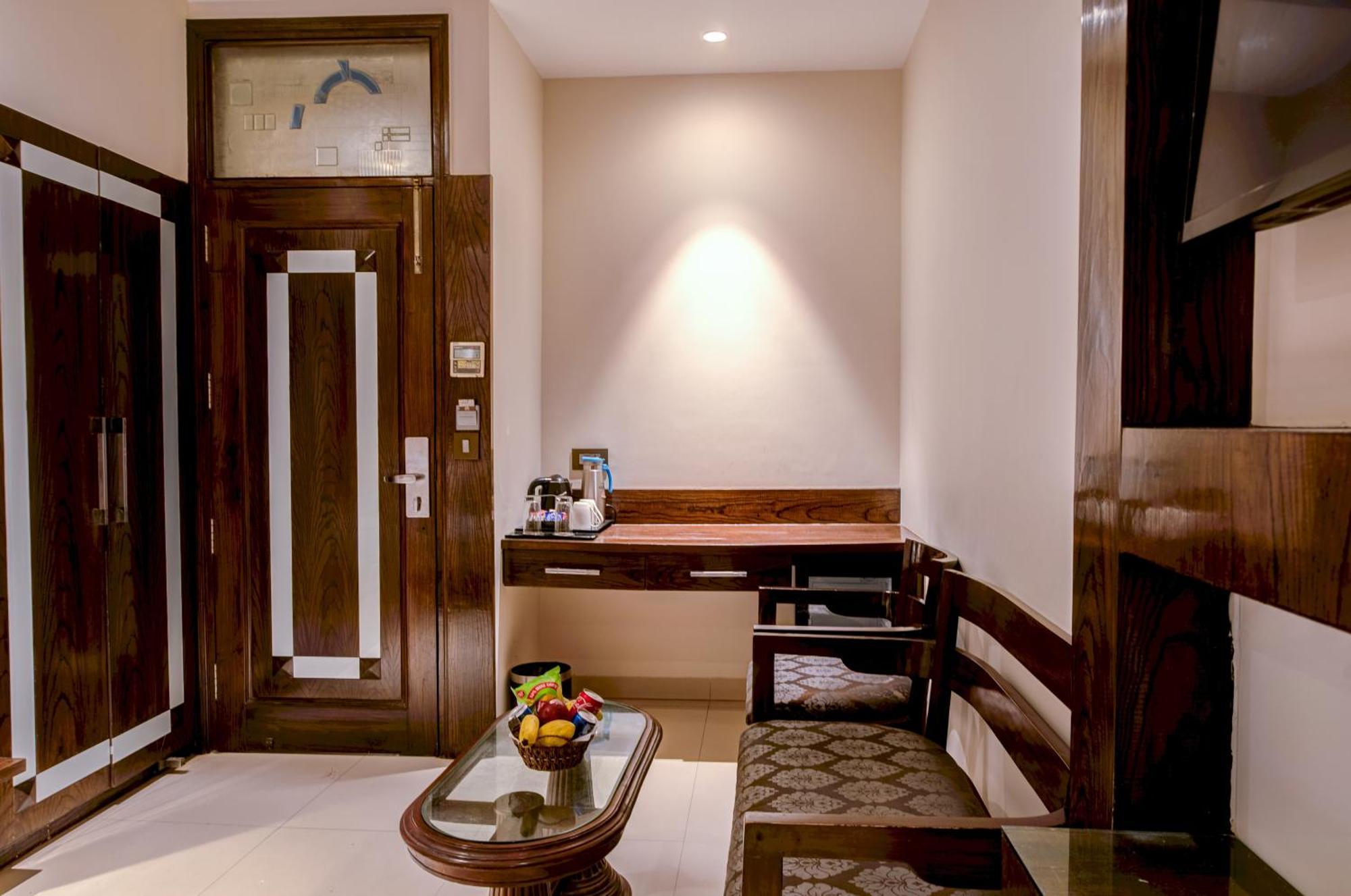 The Singh Empire, New Delhi Hotel Eksteriør billede